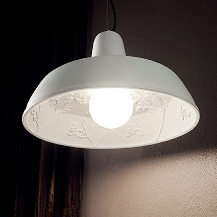 Moby Pendelleuchte / Gips mit Relief