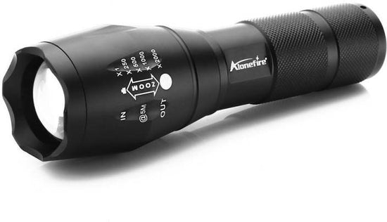 Taktische LED Taschenlampe / Aluminium