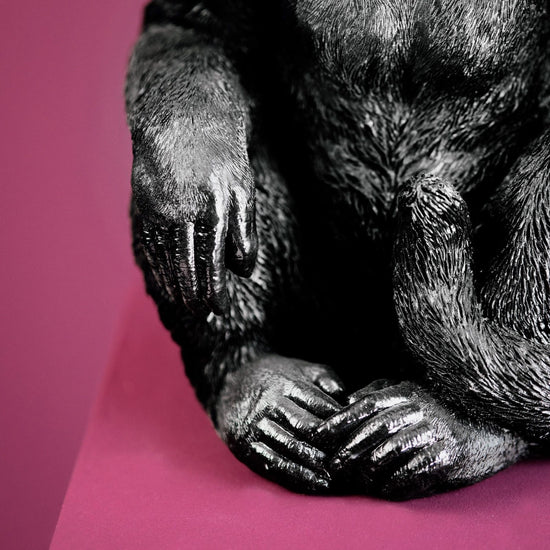 Tischleuchte Abu, sitzend, schwarz