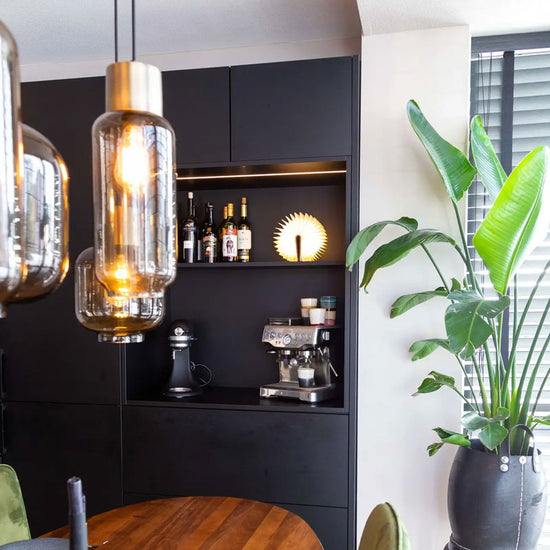 Buchlampe Walnuss / M – medium, Akku, inkl. USB Ladekabel