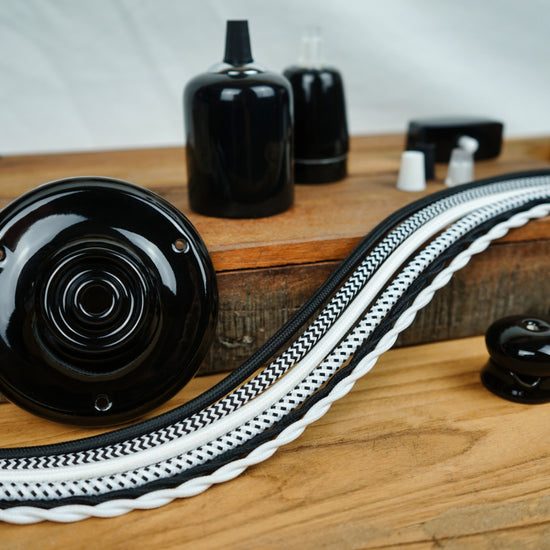 Keramik Lampenfassung / Schwarz