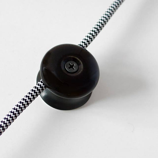 Kabelführung Porzellan / Schwarz solo