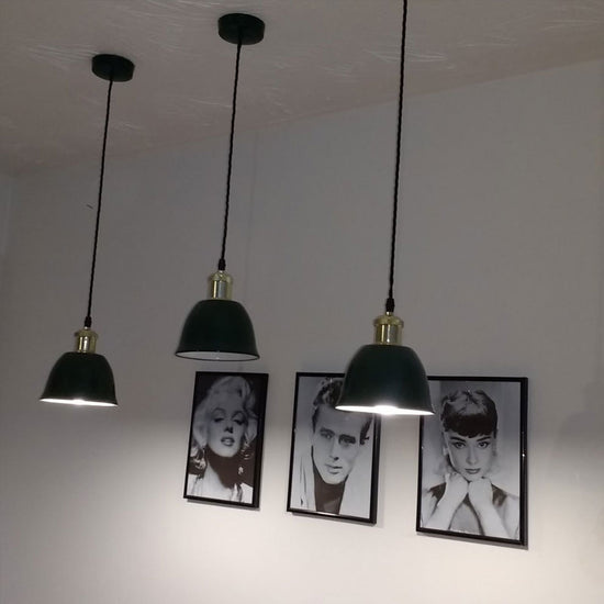 Hängeleuchte Mini Bell / Mattschwarz & Messing gebürstet