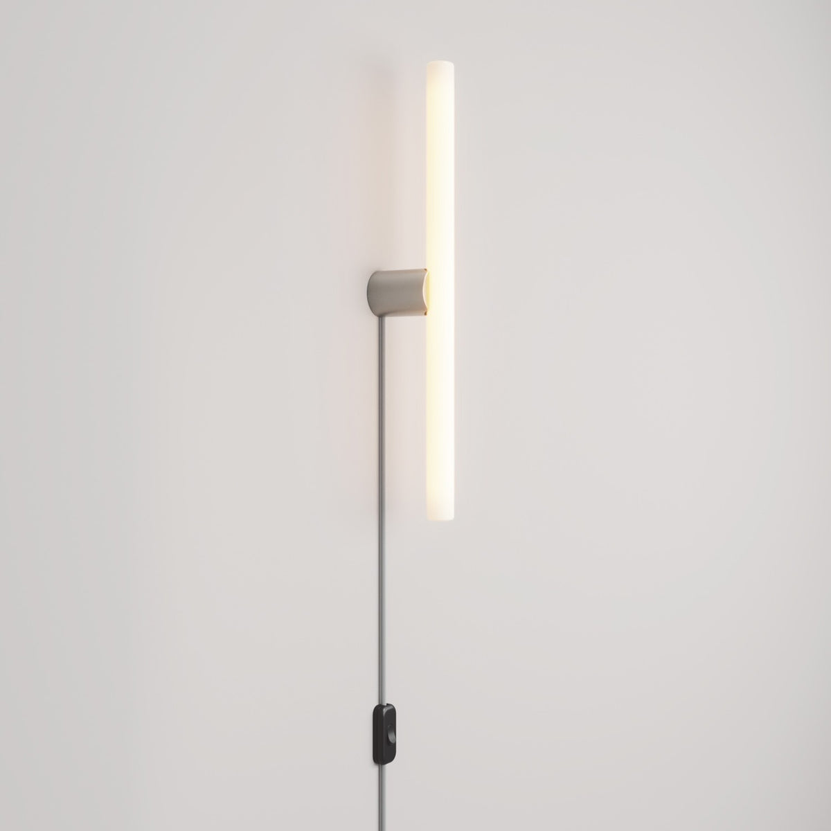 Leuchte S14d Metall mit Stecker und Spostaluce – Titan satiniert