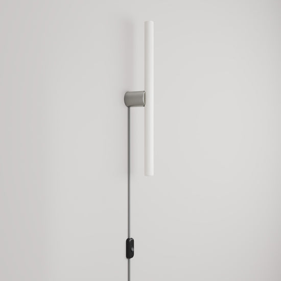 Leuchte S14d Metall mit Stecker und Spostaluce – Titan satiniert