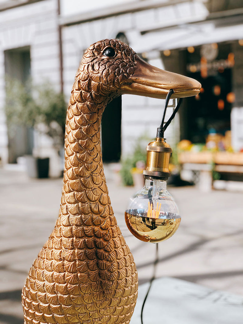 Stehleuchte Ente Ducky in Gold von Werner Voß, Nahaufnahme