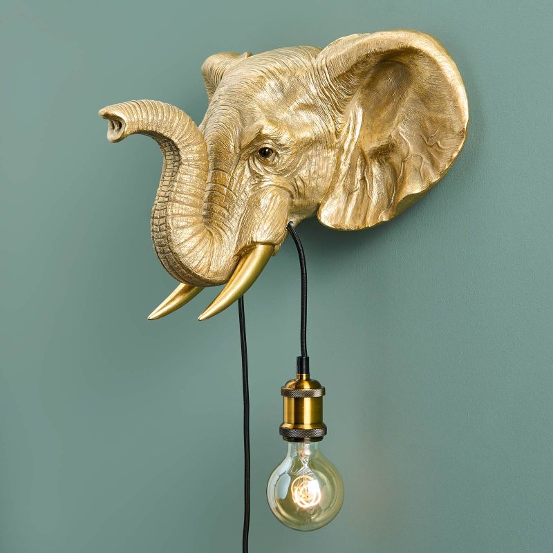 Wandleuchte Elefant Jumbo in Gold, schräg von rechts