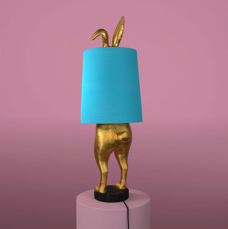 Tischleuchte Hase Hiding Bunny von Werner Voß, mit türkisem Schirm