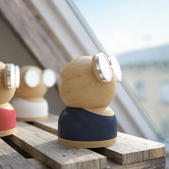 Mr Watt Tischleuchte Holz, graublau