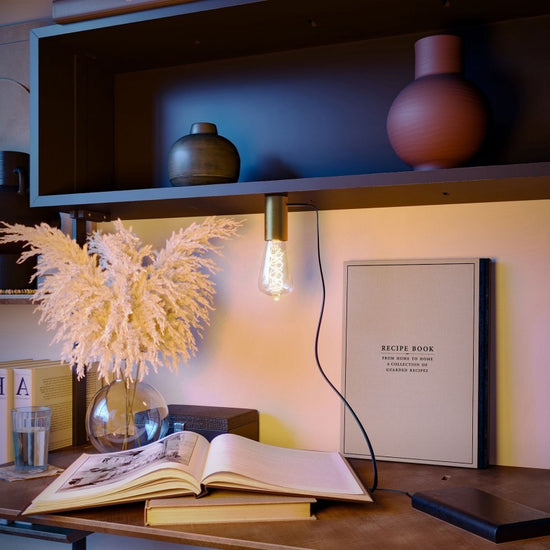 SI! 5V Tischlampe Bronze satiniert