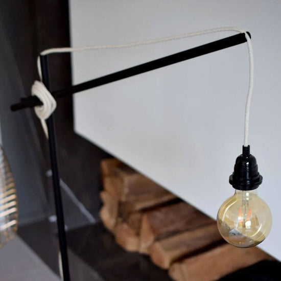 Stehleuchte ASYM, mattschwarz