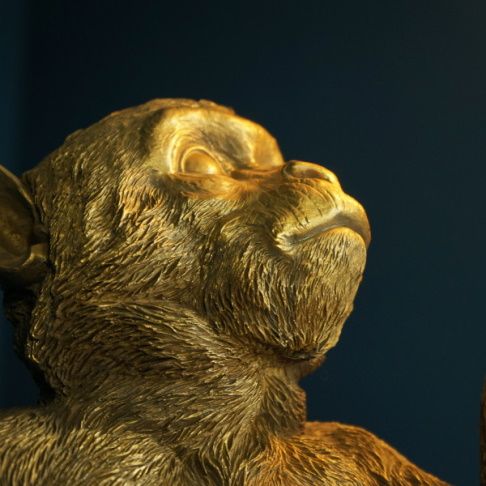 Tischleuchte Abu, sitzend, gold