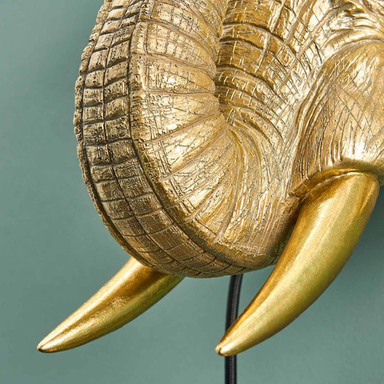 Wandleuchte Elefant Jumbo, gold